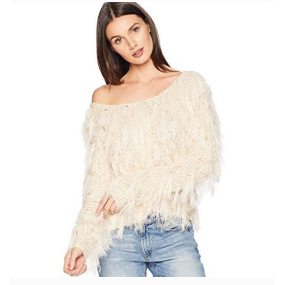 Romeo and Juliet Couture Knitted Eyelash Sweater Ivory Size S 0639